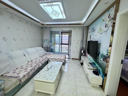 北京荣盛雨荷苑2室2厅74平低楼层/共18层