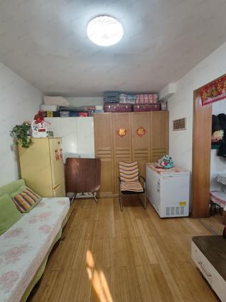 北京双山里1室1厅28.42平低楼层/共5层