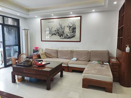 河源康德名都4室2厅126.4平低楼层/共20层