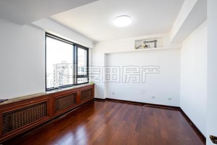 北京新世界太华公寓4室2厅281.11平高楼层/共19层