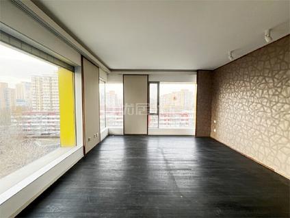 北京当代MOMA4室2厅304平中楼层/共22层