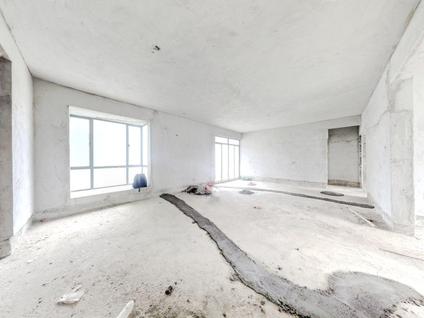 北京玉龙湾4室2厅136.36平中楼层/共23层