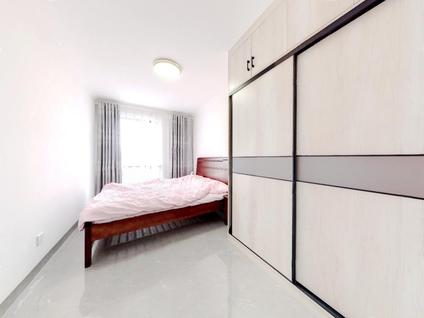 昆明溪麓南郡1室1厅72平中楼层/共27层