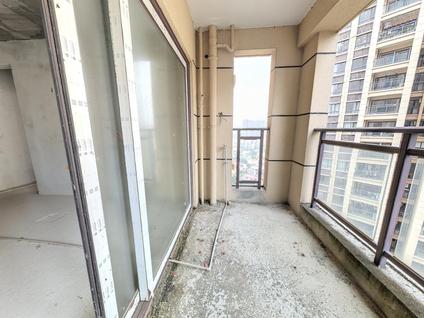 北海越亚天赐良园3室1厅93.01平高楼层/共30层