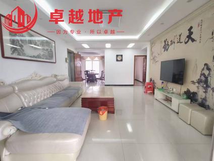 北京华达凯旋城4室2厅171平中楼层/共27层