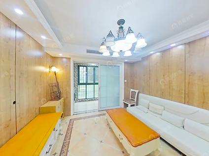 北京荣盛雨荷苑2室1厅104平低楼层/共18层