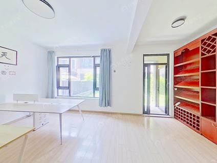 北京碧水澜天华庭8室2厅137.21平低楼层/共1层