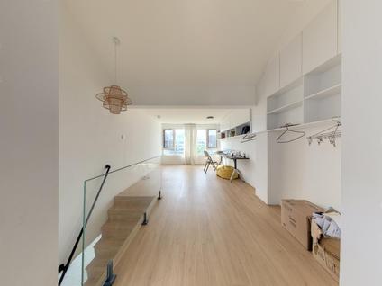 北京比华利山庄3室2厅104.84平高楼层/共6层