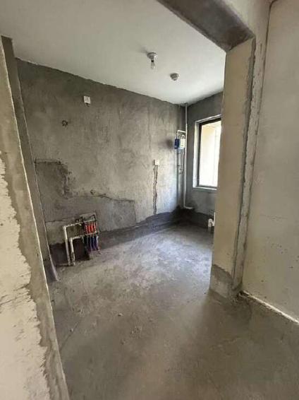 济宁水云台壹号院3室2厅139.21平低楼层/共11层