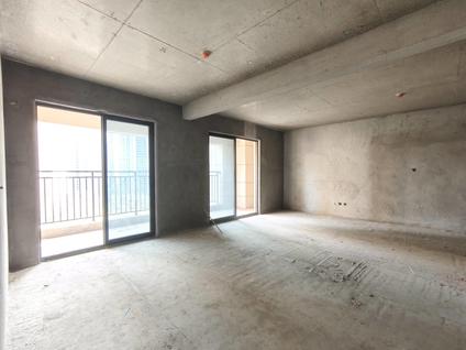 北京联发世茂云图4室2厅132.12平低楼层/共27层