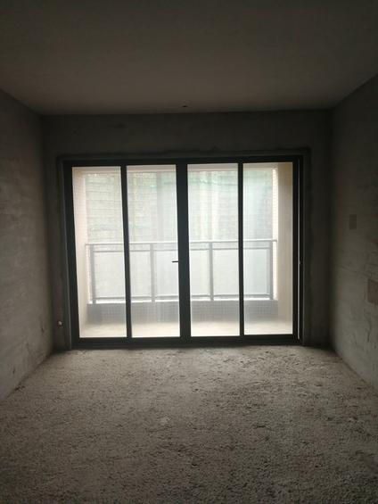 北京方直珑湖湾3室2厅97平高楼层/共33层