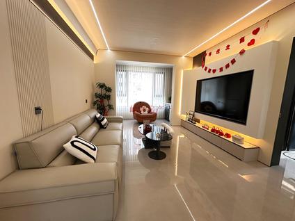 北京未来城3室2厅131平中楼层/共18层