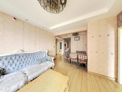 北京世贸商都3室2厅119.8平中楼层/共26层