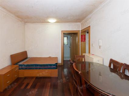 北京万里真金苑1室1厅73.54平低楼层/共6层