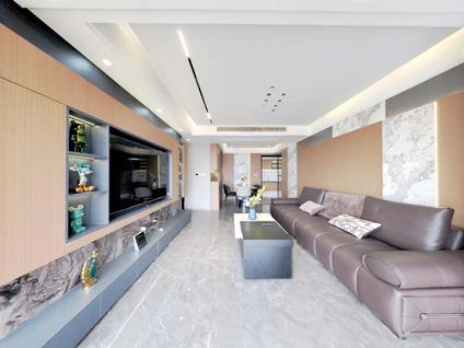 北京鸥鹏御府4室1厅120平高楼层/共18层