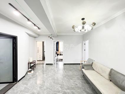 北京华庭苑小区3室2厅120平高楼层/共8层