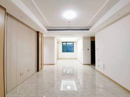 北京绿地IFC中央公馆(B1-2区)3室2厅134.49平低楼层/共10层