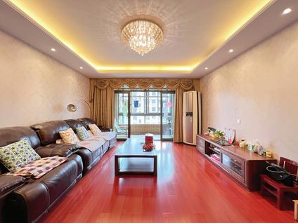 北京太湖国际社区(二街区星辉塞纳)3室2厅139平高楼层/共11层