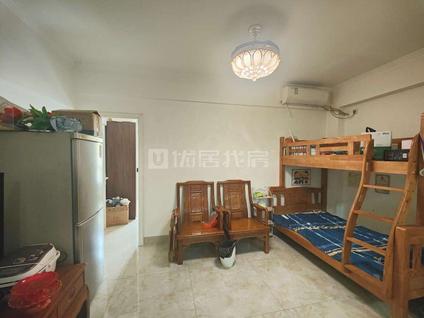 北京人民商厦1室1厅60平中楼层/共15层