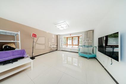 北京金隅翡丽(华庭)5室2厅190平低楼层/共6层