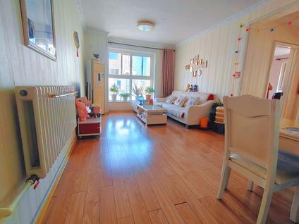 北京乐天世纪城2室1厅84平低楼层/共25层