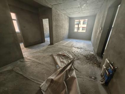 北京泉秀小区3室2厅113平高楼层/共6层