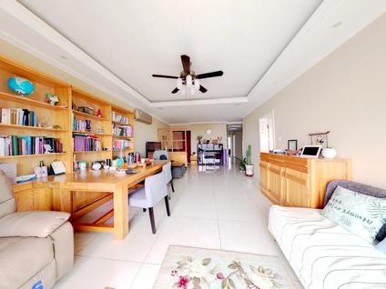 北京晓港名城(六期)3室2厅135平高楼层/共33层