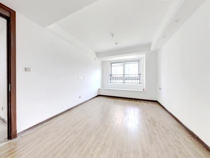 北京中南中山府3室2厅119.89平低楼层/共28层