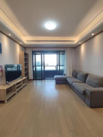 上海前滩东方逸品3室2厅132.22平中楼层/共33层