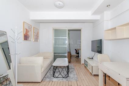 北京香格里拉菁英汇1室1厅47.17平低楼层/共20层