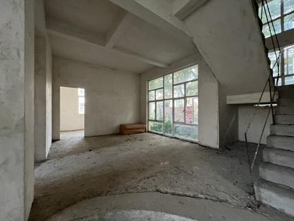 江门江海玉圭园5室2厅350平低楼层/共1层