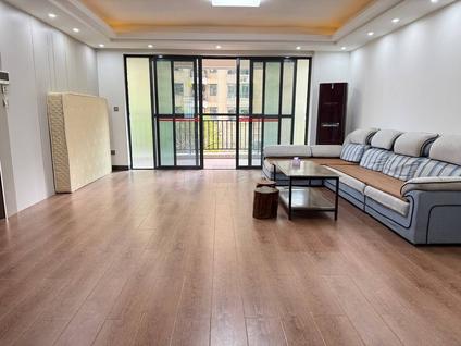 河源长鸿花园5室2厅207平低楼层/共30层