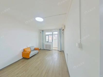 北京三源里南小街小区2室0厅53.02平中楼层/共12层