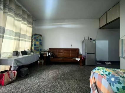 北京众科大厦1室1厅35平中楼层/共17层