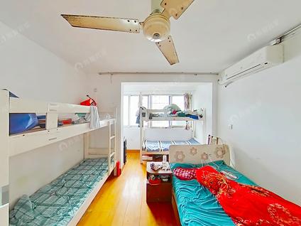 上海南杨小区2室1厅68.37平低楼层/共24层