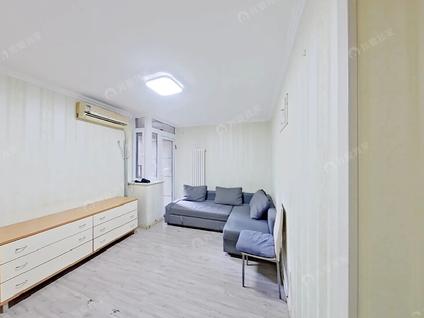 北京中海长安雅苑2室1厅71.12平低楼层/共22层