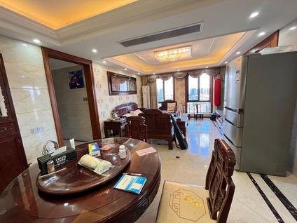 北京九龙公馆3室2厅131平中楼层/共32层