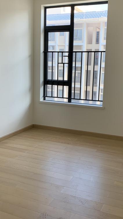 北京环市西路4室2厅126.04平中楼层/共16层