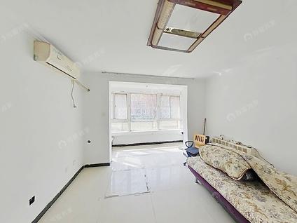 北京腾龙家园2室2厅92.36平低楼层/共6层