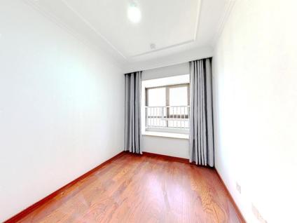 北京荣盛城(三期)3室1厅102.78平高楼层/共30层