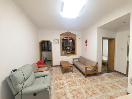 北京莲花山住宅小区2室1厅62平低楼层/共8层