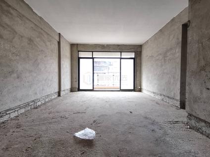 河源康德名都4室2厅131.7平中楼层/共15层