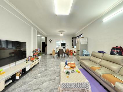 北京天街华府一期3室2厅136.81平低楼层/共26层