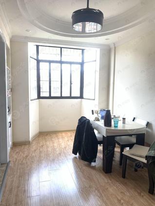 北京弘雅新苑5室3厅135平高楼层/共6层