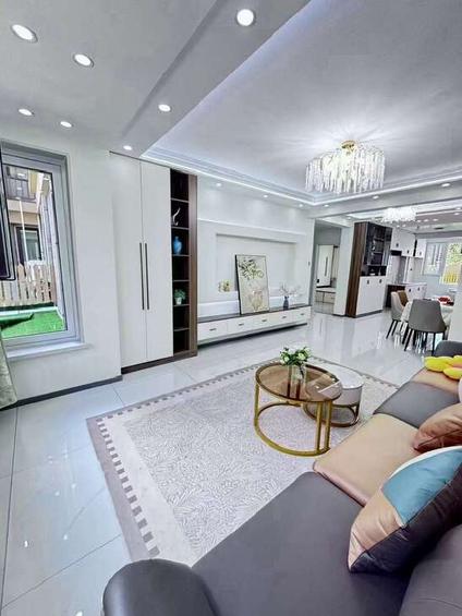 北京英伦小镇2室2厅105平低楼层/共7层