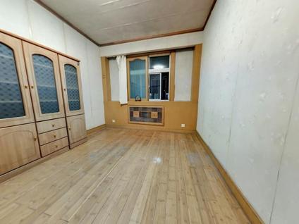 北京测井小区3室2厅105平高楼层/共6层