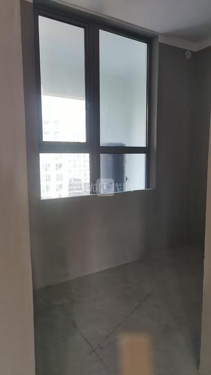 北京奥园天誉长兴3室2厅120平高楼层/共18层