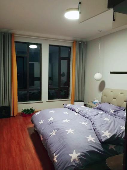 北京盛世皇庭3室2厅132平中楼层/共32层