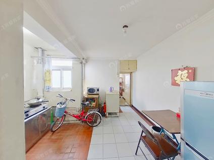 北京大乘巷胡同1室1厅45.4平顶层/共6层