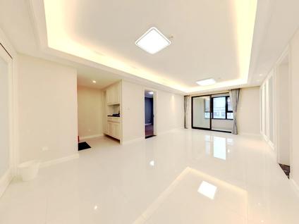 北京中欧金茂悦东四区(D6)3室2厅124.82平低楼层/共9层